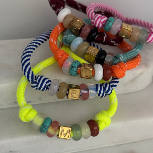 Initial paracord bracelet