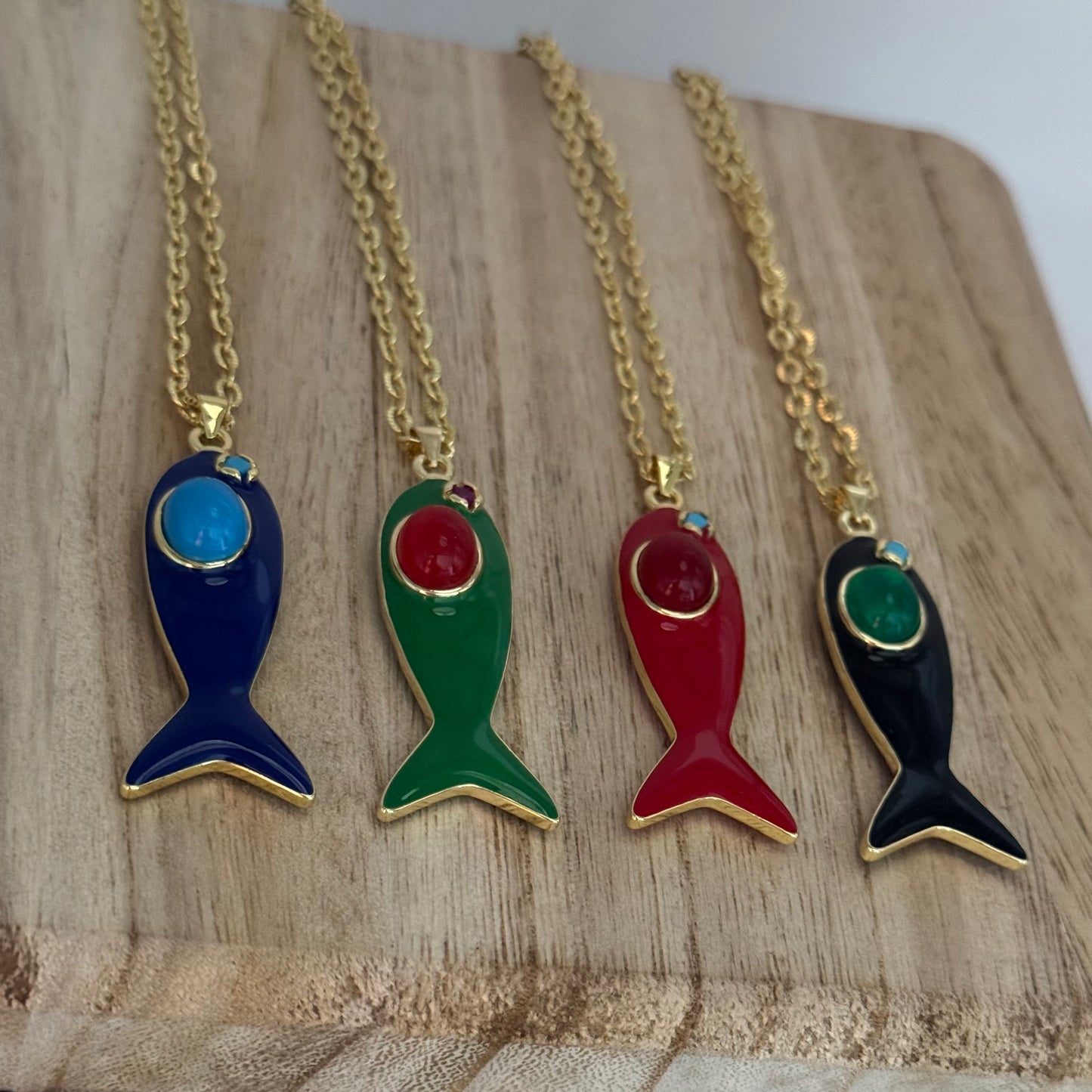 Coastal necklace