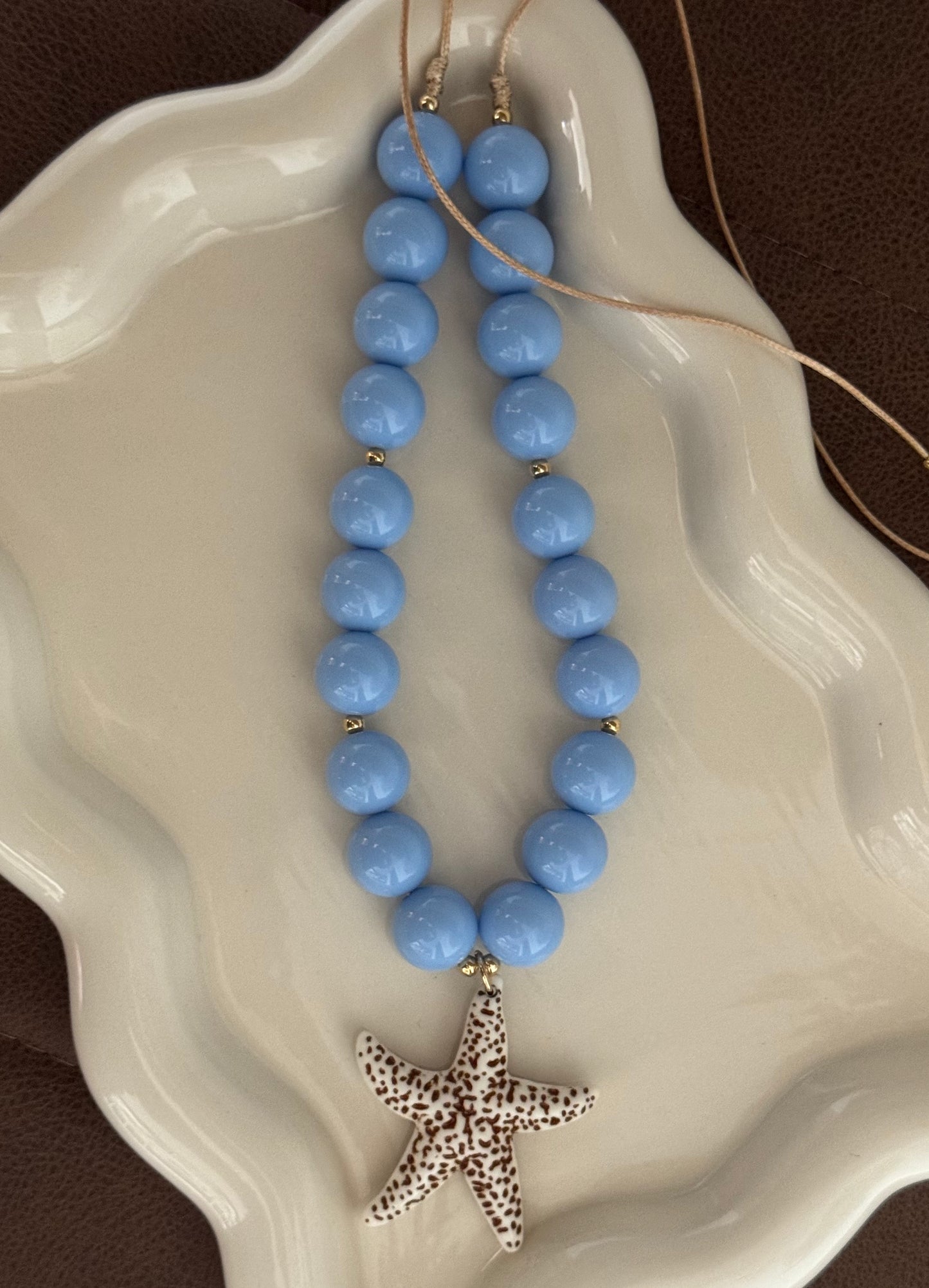 Coastal necklace