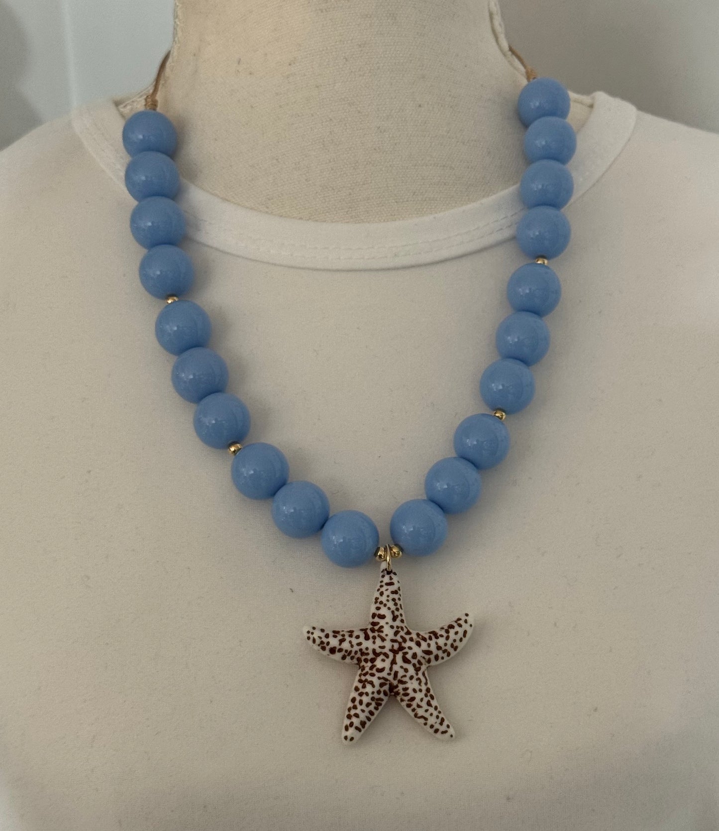 Coastal necklace