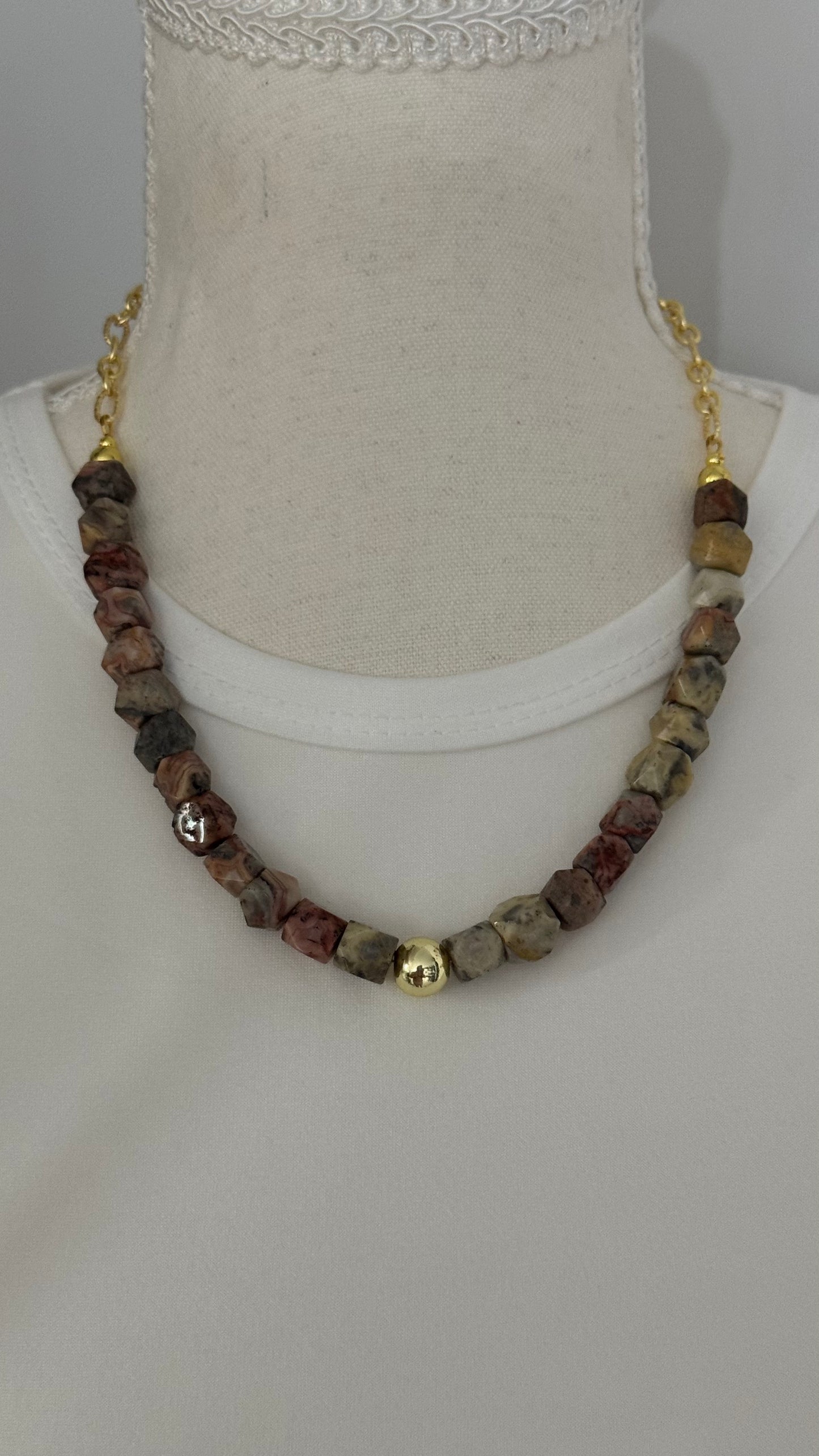 Gracy Agate necklace